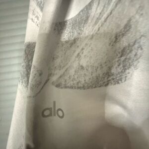 ALO Yoga Gray Ankle & Cropped Pants